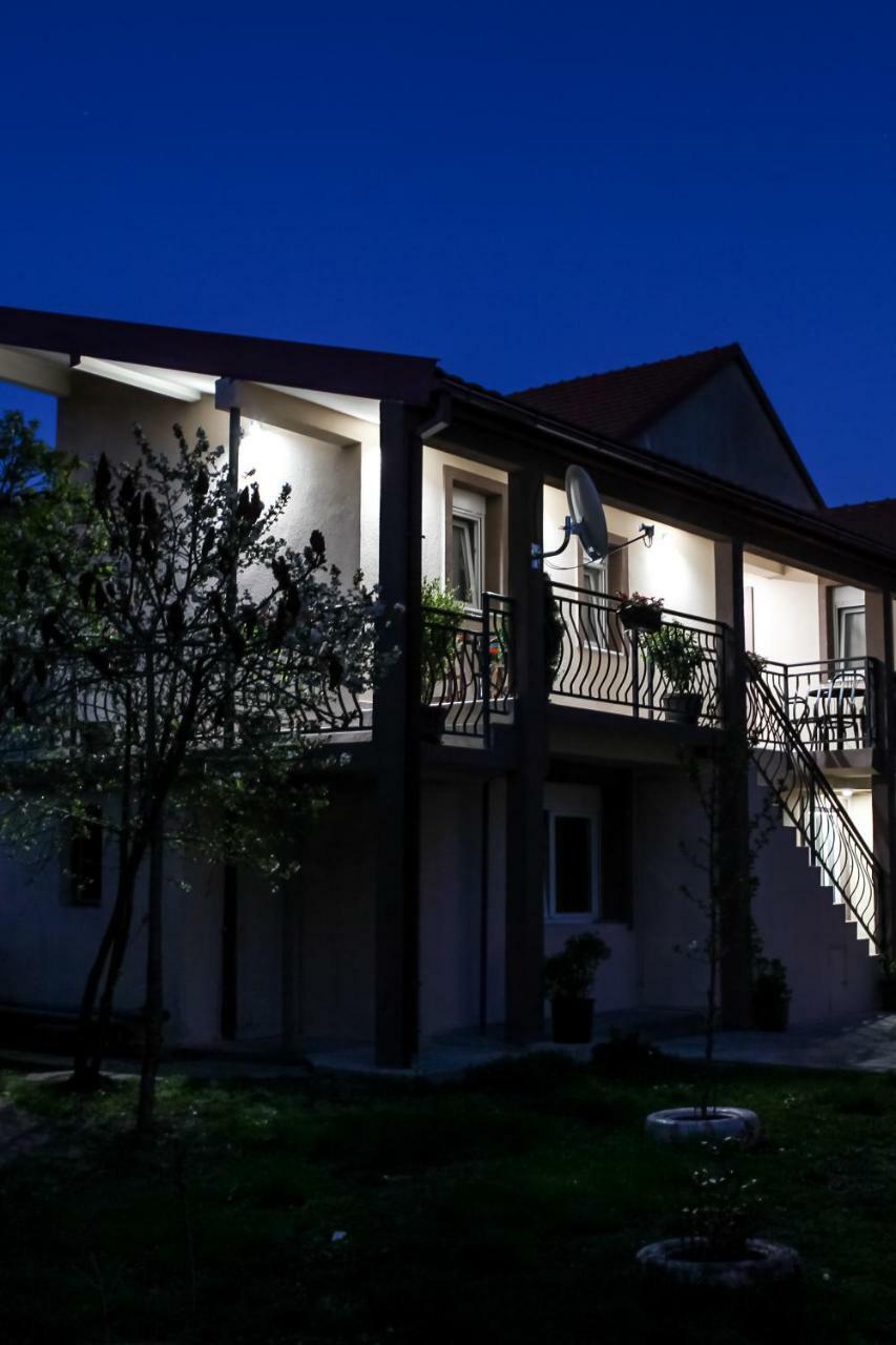 Apartman Kaca Cetinje Extérieur photo